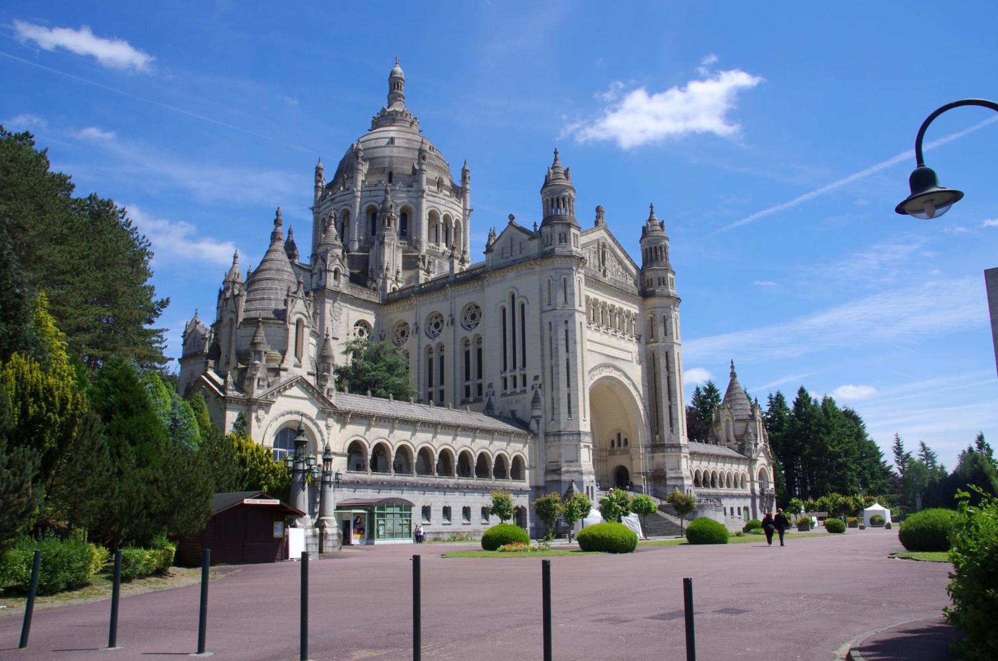 Ibis Budget Lisieux Exterior foto
